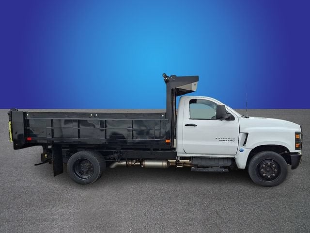 2022 Chevrolet Silverado 6500 HD Work Truck