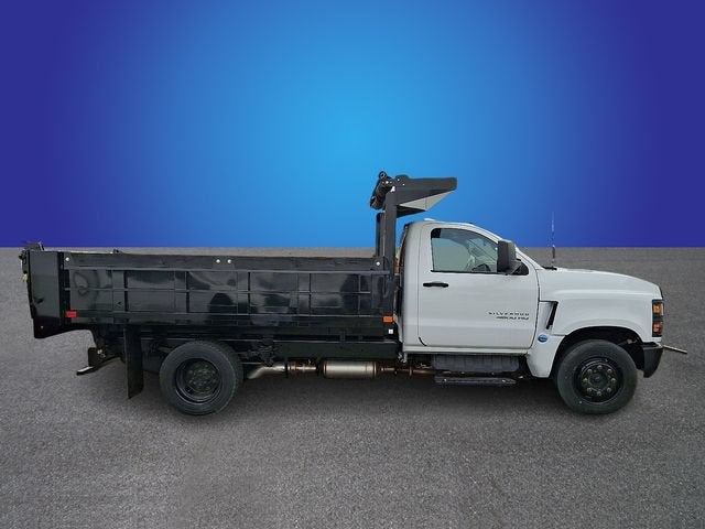 2022 Chevrolet Silverado 6500 HD Work Truck