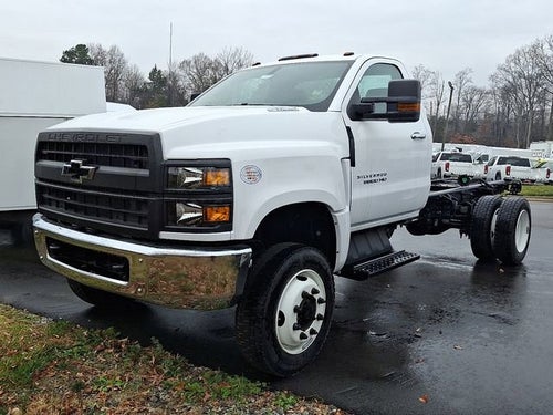 2024 Chevrolet Silverado 6500 HD Work Truck