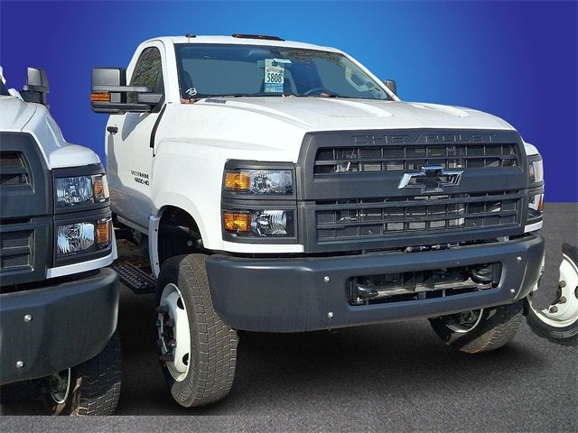 2024 Chevrolet Silverado 6500 HD Work Truck