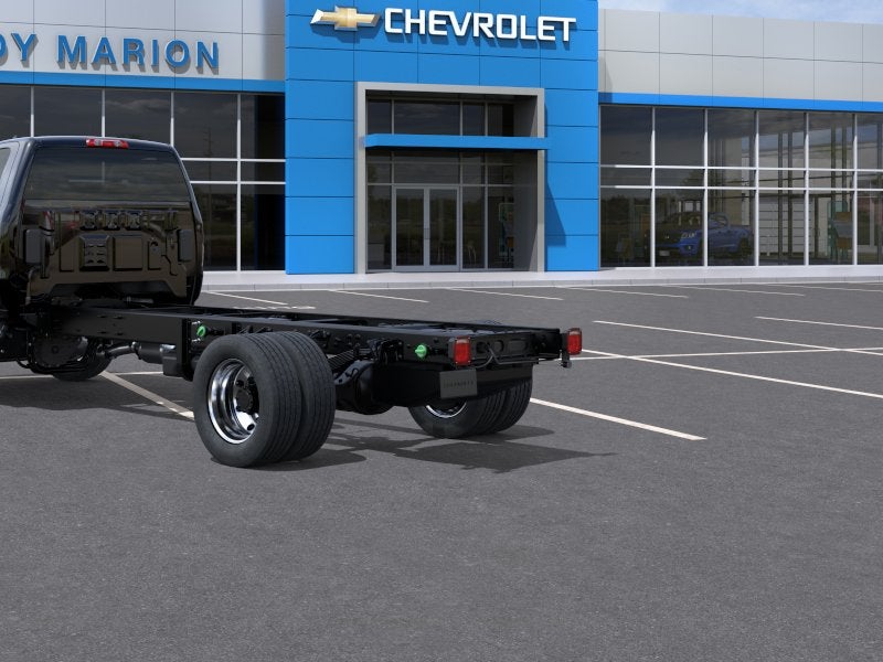 2026 Chevrolet Silverado 6500 HD LT