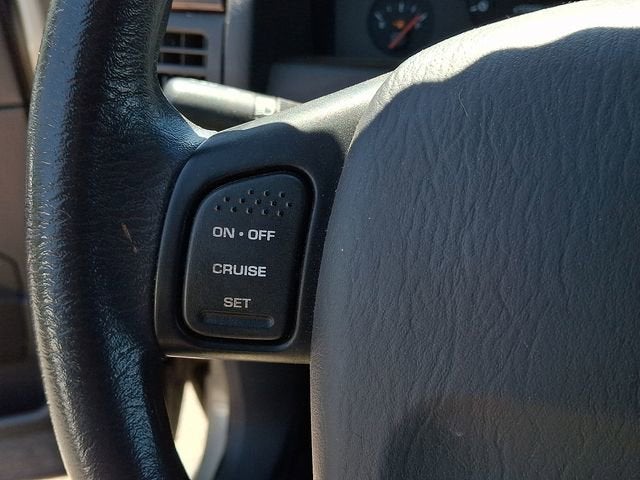 2000 Jeep Grand Cherokee Laredo