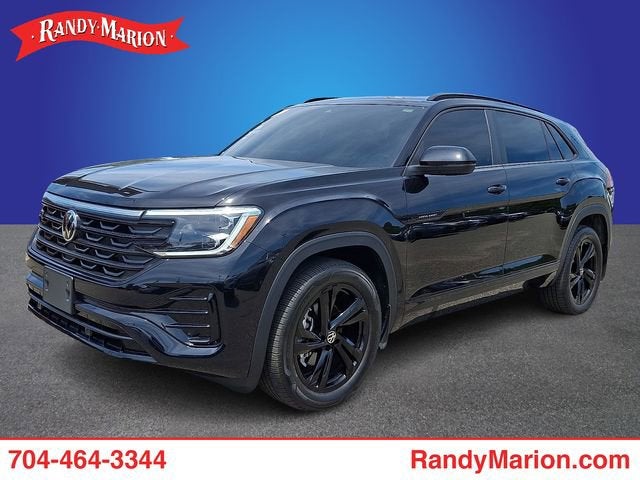 2026 Volkswagen Atlas Cross Sport 2.0T SEL R-Line 4MOTION's photo