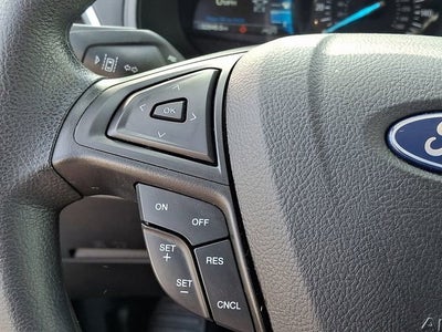 2022 Ford Edge SE