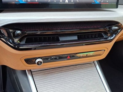 2025 BMW 3 Series 330i