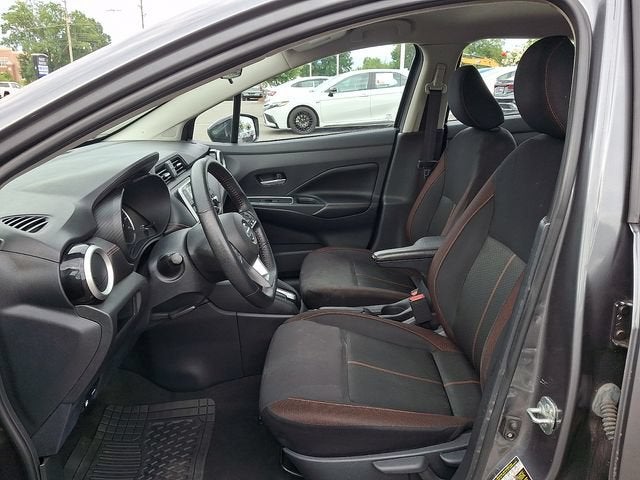 2022 Nissan Versa SR