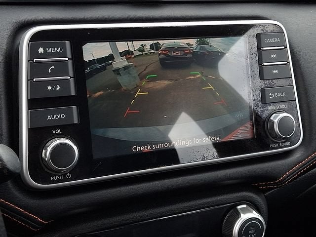 2022 Nissan Versa SR