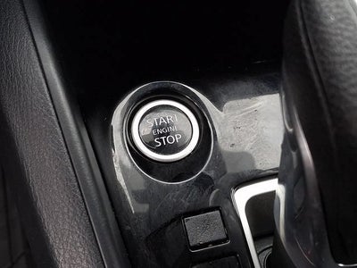 2022 Nissan Versa SR