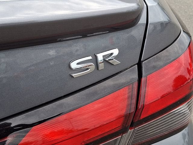 2022 Nissan Versa SR
