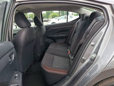 2022 Nissan Versa SR