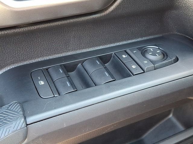 2025 Toyota Tacoma 4WD SR
