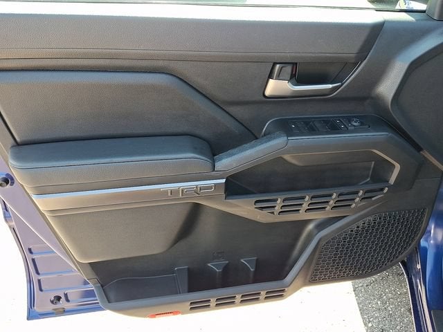 2025 Toyota Tacoma 4WD SR