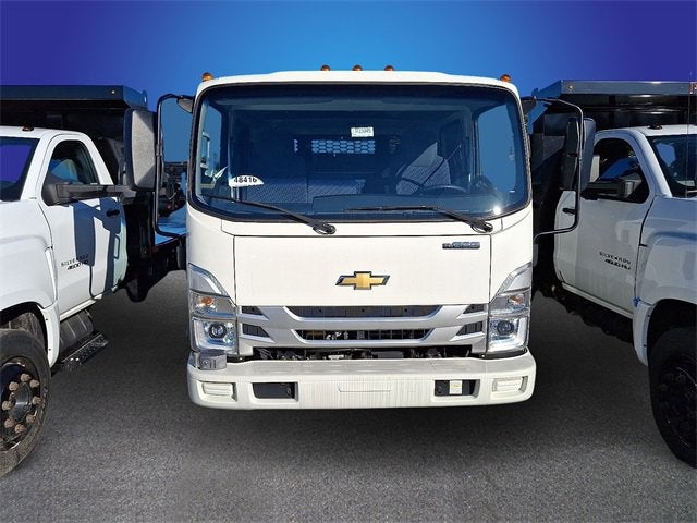 2025 Chevrolet Low Cab Forward 5500 XG Base