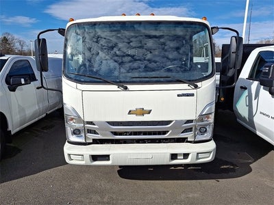2025 Chevrolet Low Cab Forward 5500 XG Base