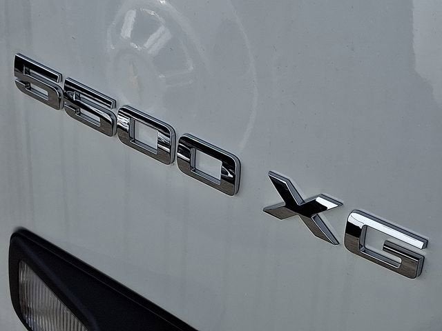 2025 Chevrolet Low Cab Forward 5500 XG Base