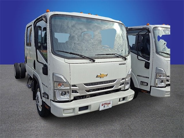 2025 Chevrolet Low Cab Forward 5500 XG Base