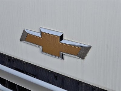 2025 Chevrolet Low Cab Forward 5500 XG Base