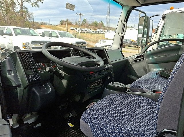 2025 Chevrolet Low Cab Forward 5500 XG Base