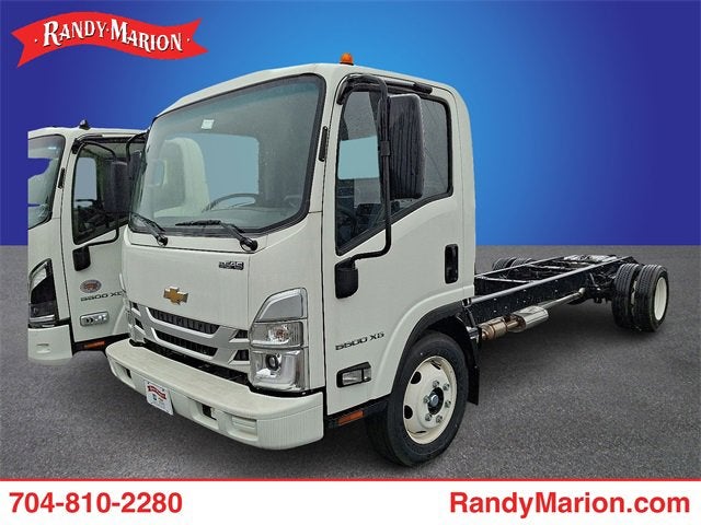 2025 Chevrolet Low Cab Forward 5500 XG Base