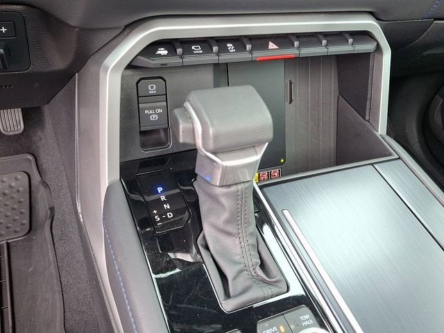 2025 Toyota Sequoia SR5