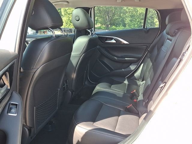 2018 INFINITI QX30 Premium