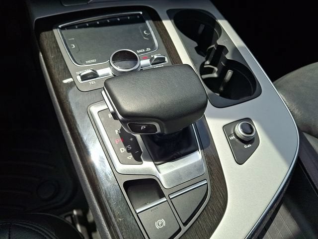 2019 Audi Q7 Premium Plus