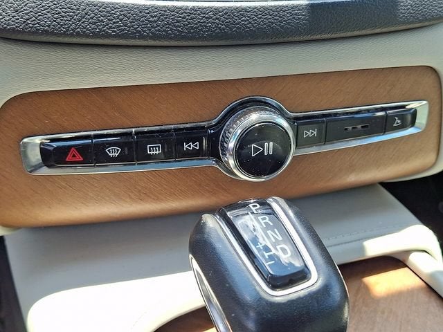 2020 Volvo XC90 Inscription