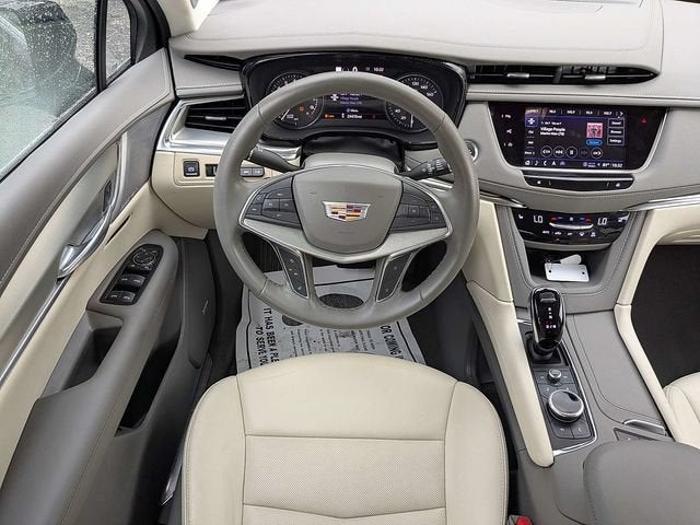 2023 Cadillac XT5 Premium Luxury