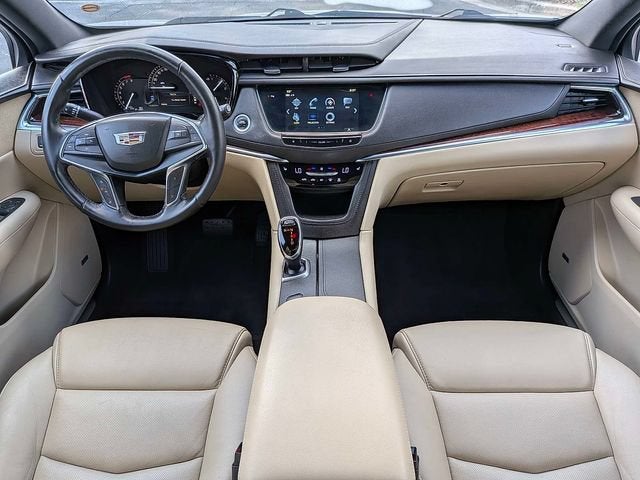 2018 Cadillac XT5 Luxury FWD