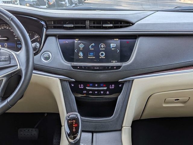 2018 Cadillac XT5 Luxury FWD