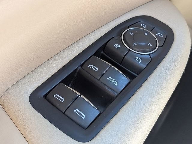 2019 Cadillac XT5 Luxury FWD