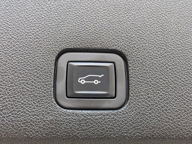 2023 Cadillac XT6 FWD Premium Luxury