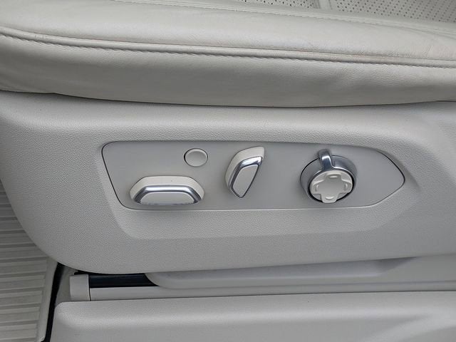 2022 Cadillac Escalade Premium Luxury Platinum