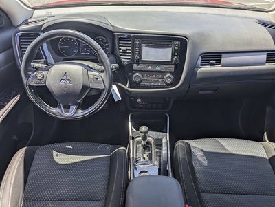 2017 Mitsubishi Outlander ES