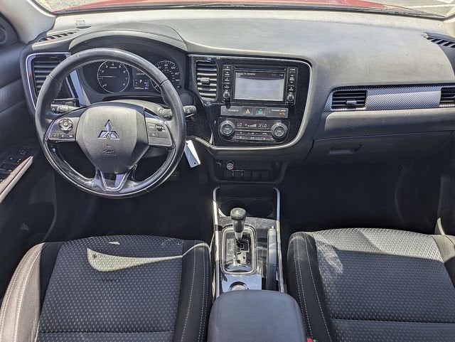 2017 Mitsubishi Outlander ES