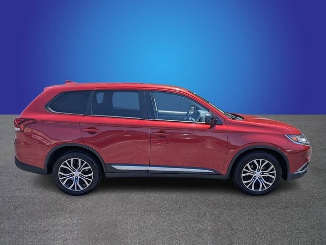2017 Mitsubishi Outlander ES