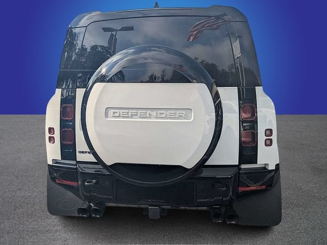 2025 Land Rover Defender X-Dynamic SE