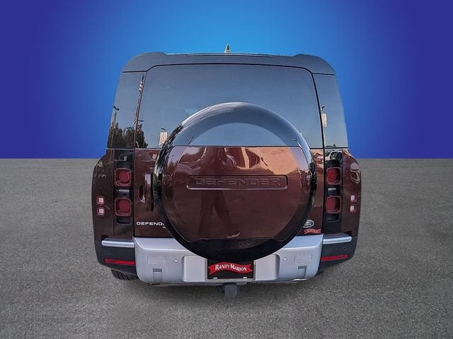 2023 Land Rover Defender SE