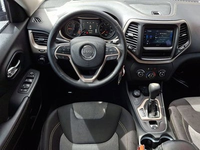 2015 Jeep Cherokee Sport