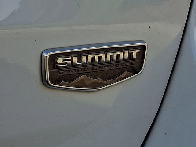 2020 Jeep Grand Cherokee Summit