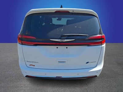 2024 Chrysler Pacifica Hybrid Select