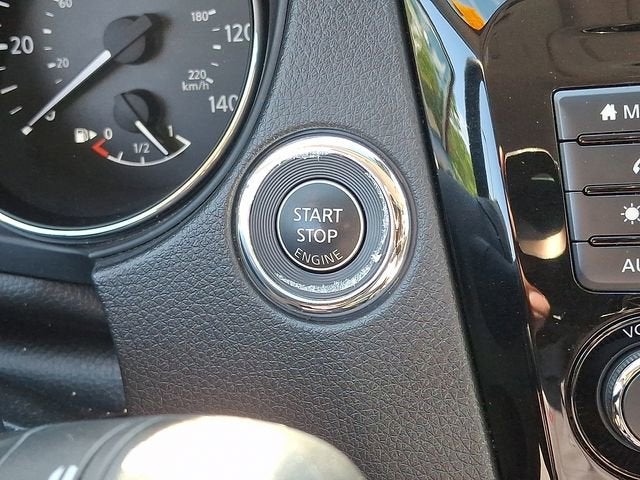 2021 Nissan Rogue Sport SV