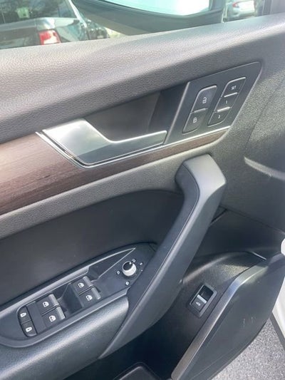 2022 Audi Q5 S line Premium