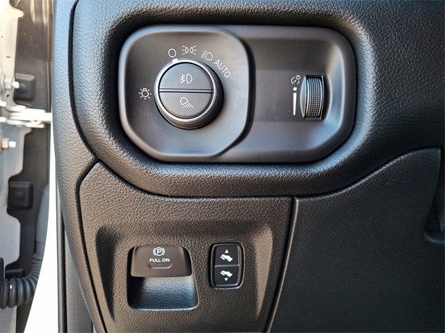 2020 RAM 1500 Rebel Crew Cab 4x4 5'7" Box