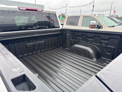 2025 GMC Sierra 1500 AT4