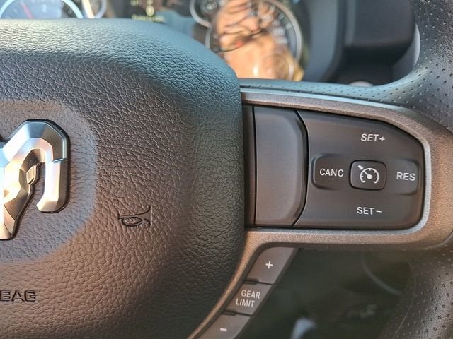 2024 RAM 2500 Tradesman Regular Cab 4x4 8' Box