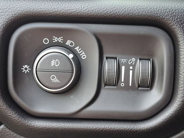 2022 RAM 2500 Laramie Crew Cab 4x4 6'4" Box