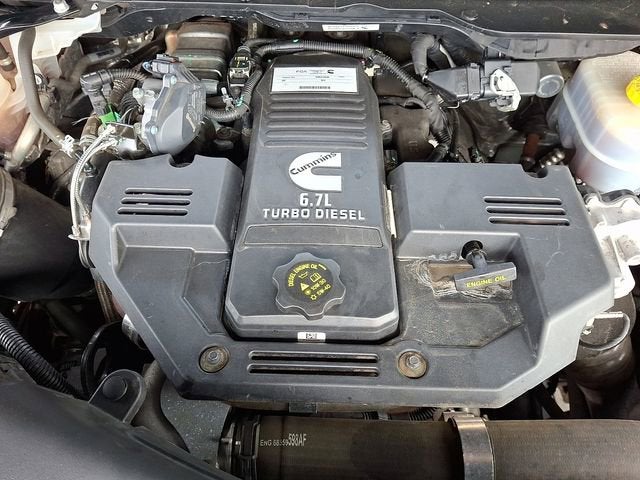 2022 RAM 2500 Laramie Crew Cab 4x4 6'4" Box