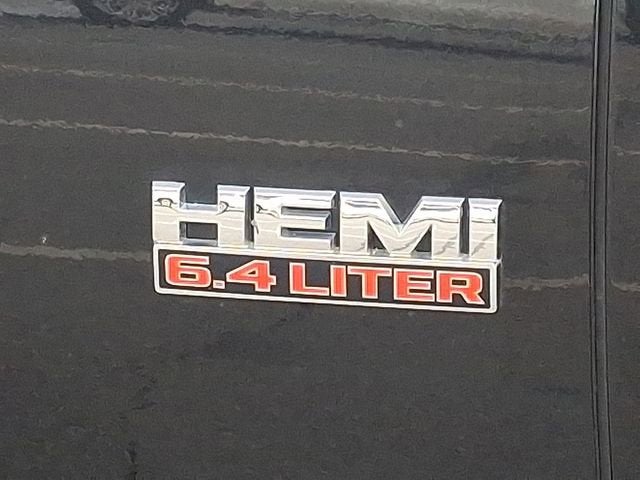 2018 RAM 2500 SLT Crew Cab 4x4 8' Box