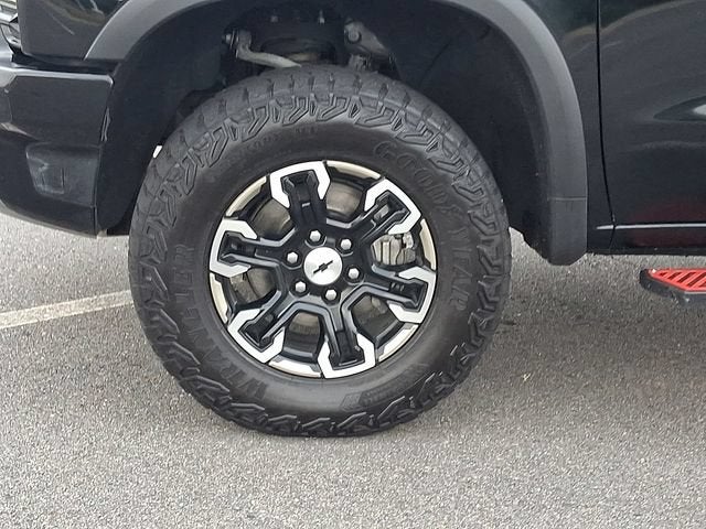 2025 Chevrolet Silverado 1500 ZR2